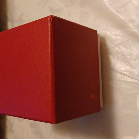 Women's Watch - Picture 2 of 8